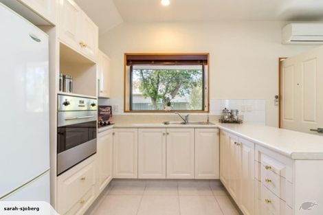 Photo of property in 12 Beckford Road, Saint Martins, Christchurch, 8022