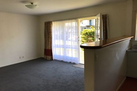 Photo of property in 1a Thurleigh Grove, Karori, Wellington, 6012