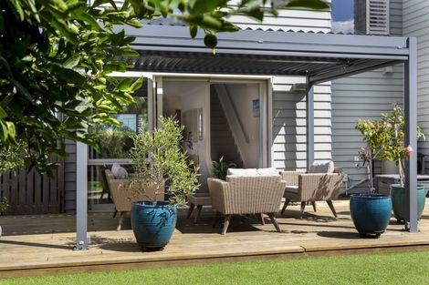 Photo of property in 18 Onekiritea Road, Hobsonville, Auckland, 0616