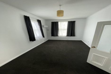 Photo of property in 1/50 Clyde Street, Island Bay, Wellington, 6023