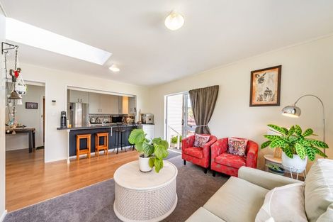 Photo of property in 13 Whites Line West, Woburn, Lower Hutt, 5010