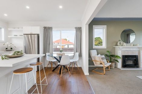 Photo of property in 27 Isadore Road, Saint Clair, Dunedin, 9012