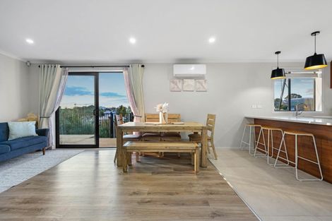 Photo of property in 24 Te Tiireke Drive, Glenview, Hamilton, 3206