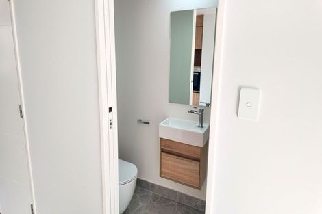 Photo of property in 44b Cyclarama Crescent, Massey, Auckland, 0614