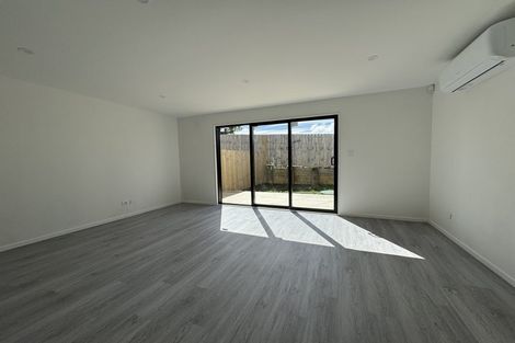 Photo of property in 12 Peara Place, Henderson, Auckland, 0610