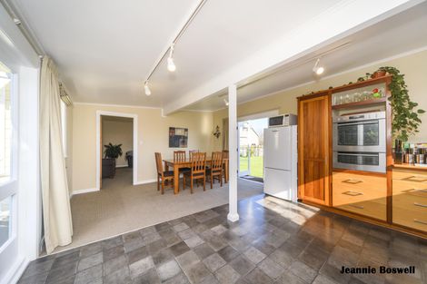 Photo of property in 122 Linton Street, West End, Palmerston North, 4410