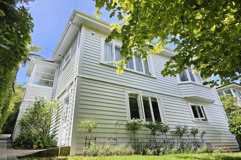 Photo of property in 8 Newcombe Crescent, Karori, Wellington, 6012