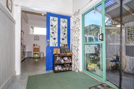 Photo of property in 2 Curtis Street, Hector, 7822