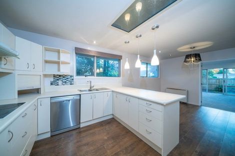 Photo of property in 5 Radbrook Street, Avonhead, Christchurch, 8042