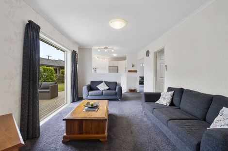 Photo of property in 430 Mangorei Road, Highlands Park, New Plymouth, 4312