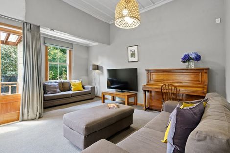 Photo of property in 14 Grosvenor Street, Cambridge, 3434