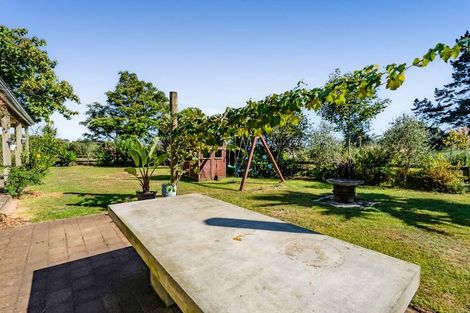 Photo of property in 427 Mataro Road, Onaero, Urenui, 4375