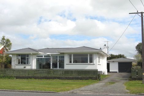 Photo of property in 83 Cordelia Street, Stratford, 4332