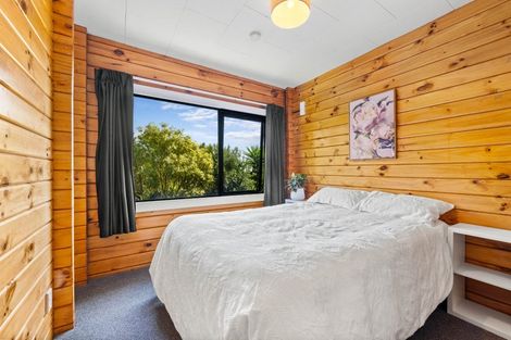 Photo of property in 3 Edwin Mitchelson Road, Muriwai, Waimauku, 0881