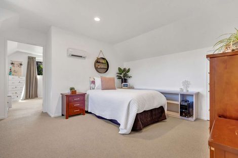 Photo of property in 1 Stonebridge Park Drive, Holdens Bay, Rotorua, 3010