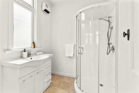 Photo of property in 4 Argyle Street, Mornington, Dunedin, 9011