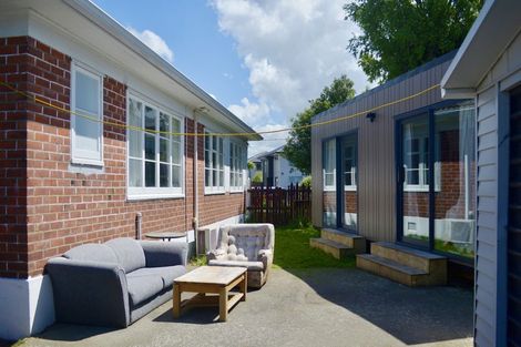 Photo of property in 2 Kawaka Street, Riccarton, Christchurch, 8041