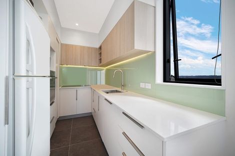 Photo of property in 1 Buscomb Avenue, Henderson, Auckland, 0610