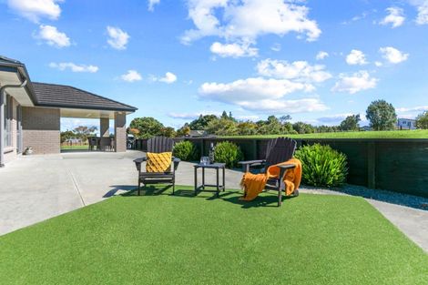 Photo of property in 9 Fitzgerald Road, Drury, 2113