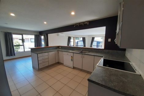 Photo of property in 16 Vardon Crescent, Shirley, Christchurch, 8061