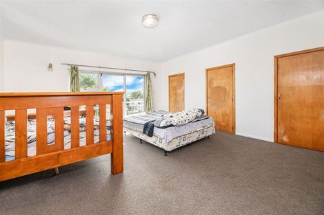 Photo of property in 86 Harrington Road, Henderson, Auckland, 0610