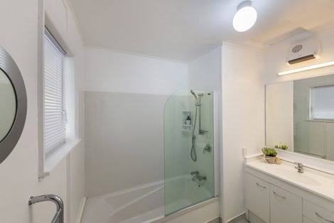 Photo of property in 28 Norwich Street, Wadestown, Wellington, 6012