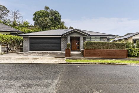 Photo of property in 9 Frederick Place, Whalers Gate, New Plymouth, 4310