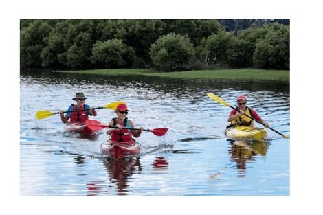 Photo of property in 7 Awhi Way, Karaka, 2578