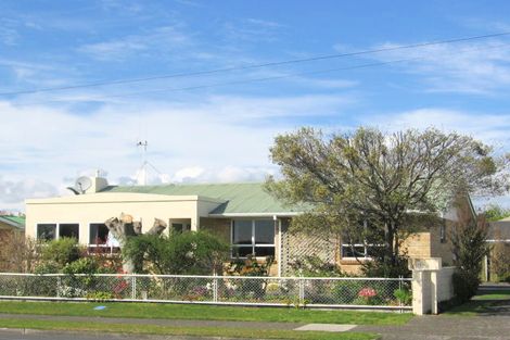 Photo of property in 160a Ngatai Road, Otumoetai, Tauranga, 3110