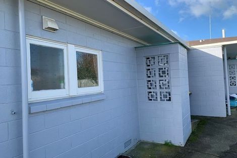 Photo of property in 18 Kent Street, Waiuku, 2123