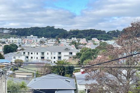 Photo of property in 6 Stanley Street, Berhampore, Wellington, 6023