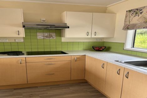 Photo of property in 2/28 Waiau Street, Torbay, Auckland, 0630