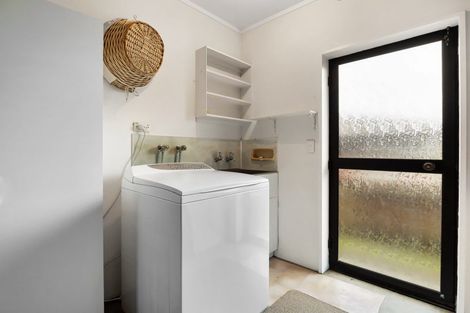 Photo of property in 10 Golf Road, Mount Maunganui, 3116
