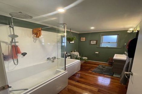 Photo of property in 12 Standish Street, Inglewood, 4330