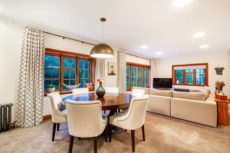 Photo of property in 2 Glen Road, Kelburn, Wellington, 6012