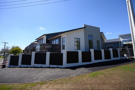 Photo of property in 5/6 Ruakiwi Road, Hamilton Lake, Hamilton, 3204