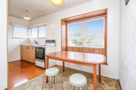 Photo of property in 40 Mason Street, New Lynn, Auckland, 0600