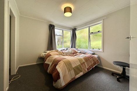 Photo of property in 34 Arapiko Street, Johnsonville, Wellington, 6037