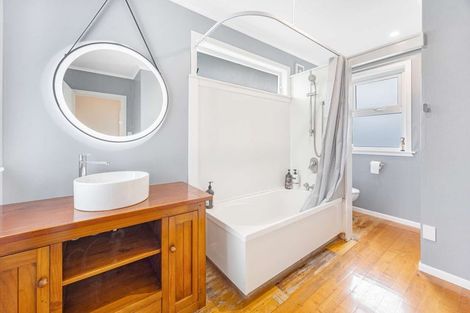 Photo of property in 13 Stratton Street, Normandale, Lower Hutt, 5010