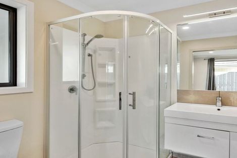 Photo of property in 5 Pohe Street, Waikanae, 5036