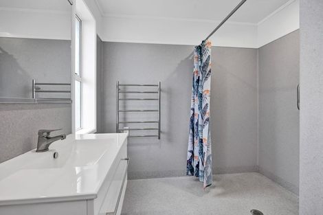 Photo of property in 11 Furlong Street, Hawera, 4610