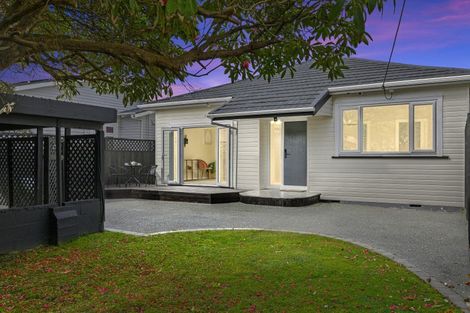 Photo of property in 10 Byron Street, Petone, Lower Hutt, 5012