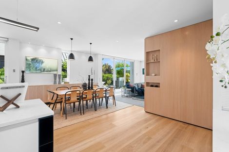 Photo of property in 57 Garden Road, Merivale, Christchurch, 8014