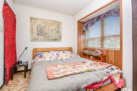 Photo of property in 40 Mason Street, New Lynn, Auckland, 0600