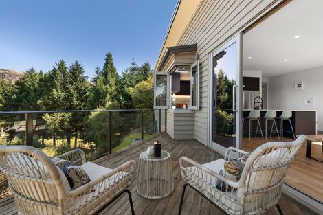 Photo of property in 293 Riverbank Road, Wanaka, 9382