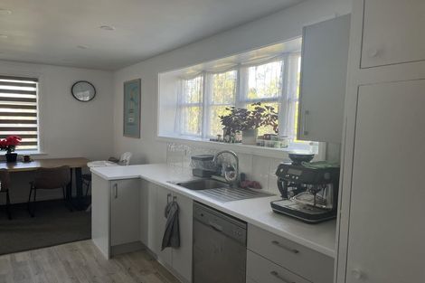 Photo of property in 2 Grosvenor Street, Redwood, Christchurch, 8051