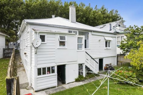Photo of property in 31 Castle Street, Eltham, 4322