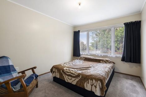 Photo of property in 1/7 Rewarewa Road, Te Atatu Peninsula, Auckland, 0610
