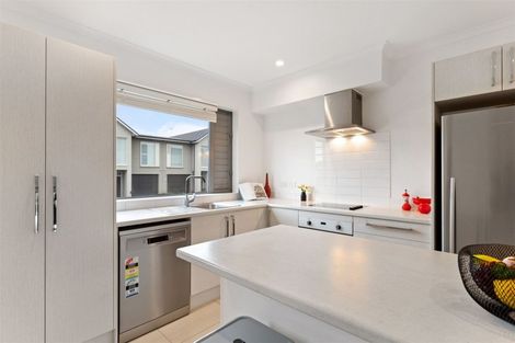Photo of property in 14 Shelduck Way, Hobsonville, Auckland, 0616