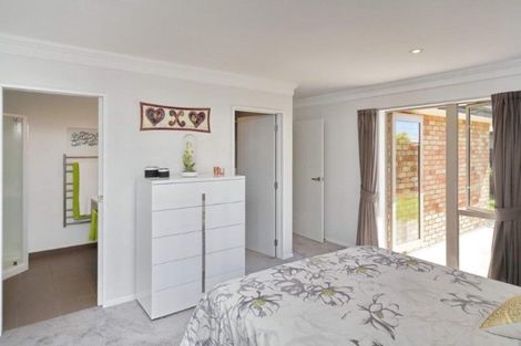 Photo of property in 10 Tawa Place, Parklands, Christchurch, 8083